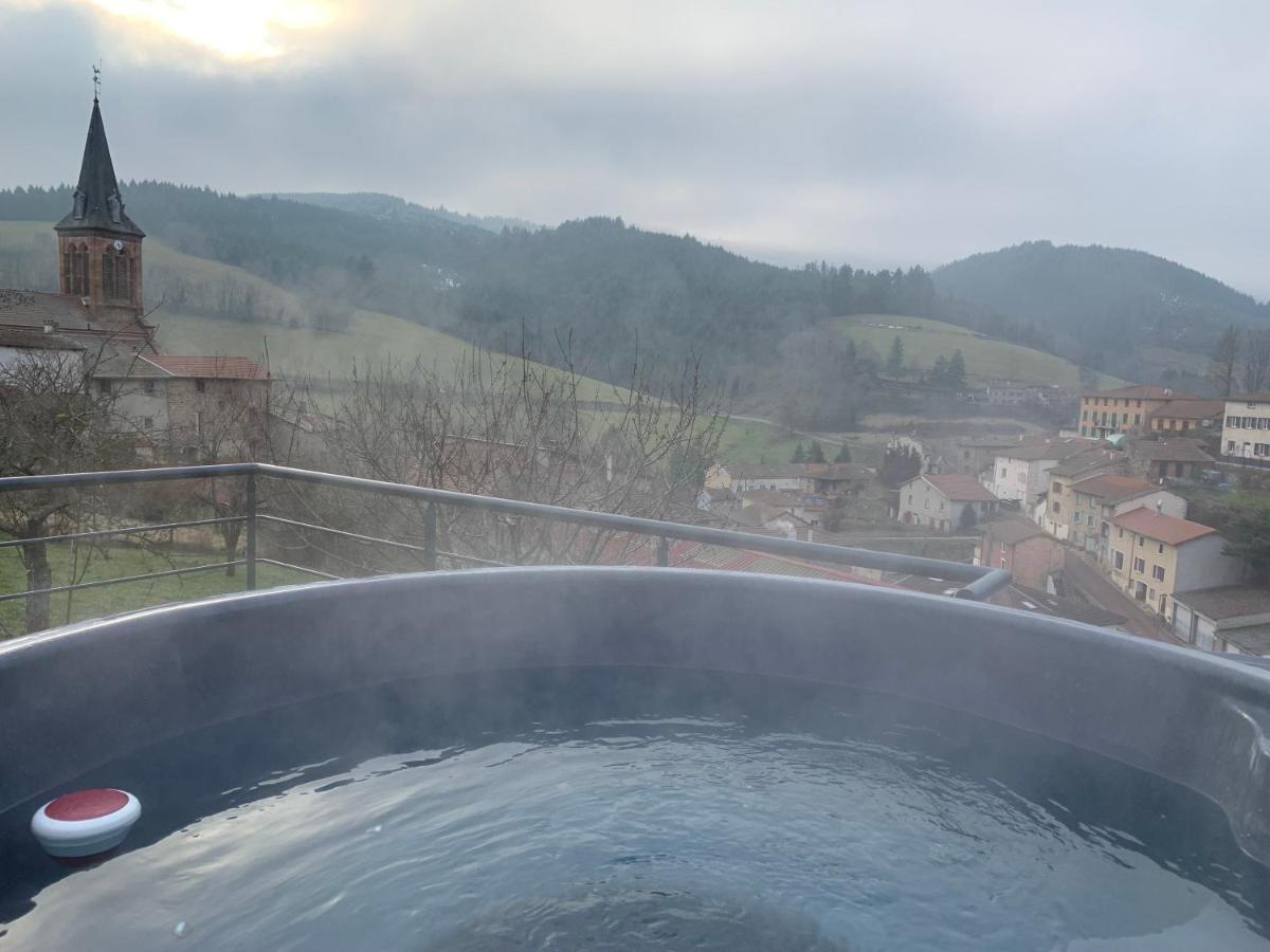 Domaine De La Rue De La Tour Bed & Breakfast Valsonne Dış mekan fotoğraf