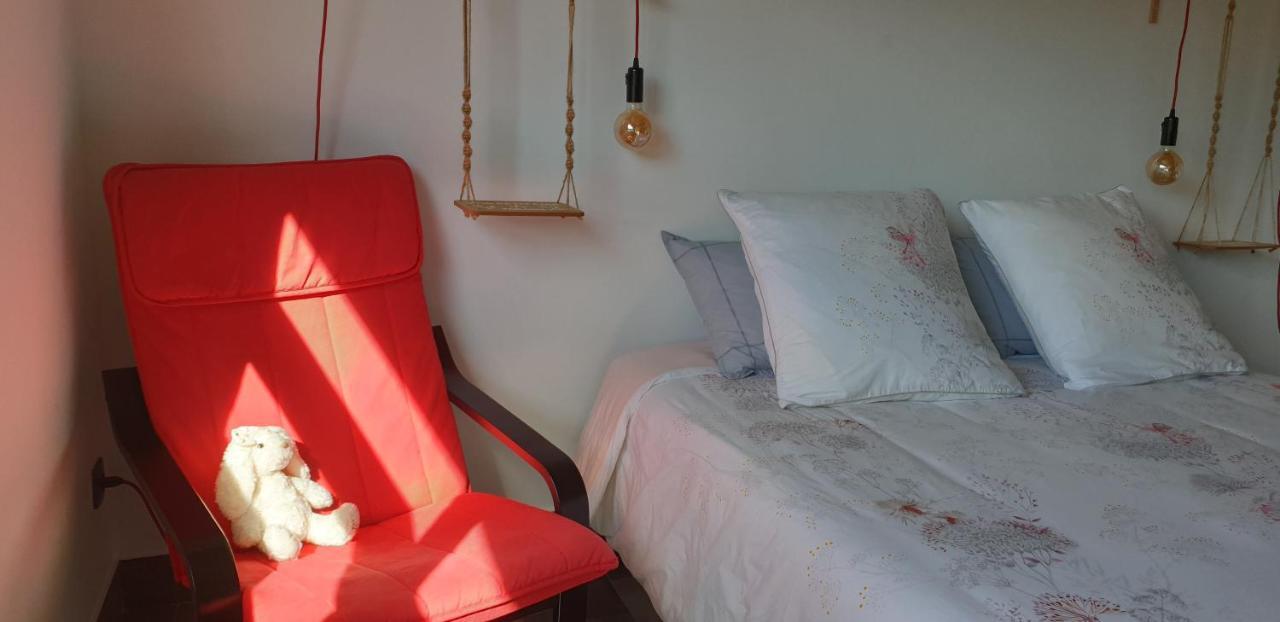 Domaine De La Rue De La Tour Bed & Breakfast Valsonne Dış mekan fotoğraf